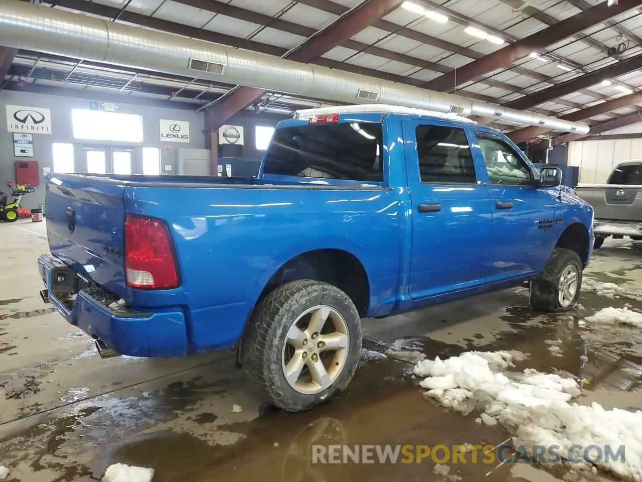 3 Фотография поврежденного автомобиля 1C6RR7KT3KS646676 RAM 1500 2019