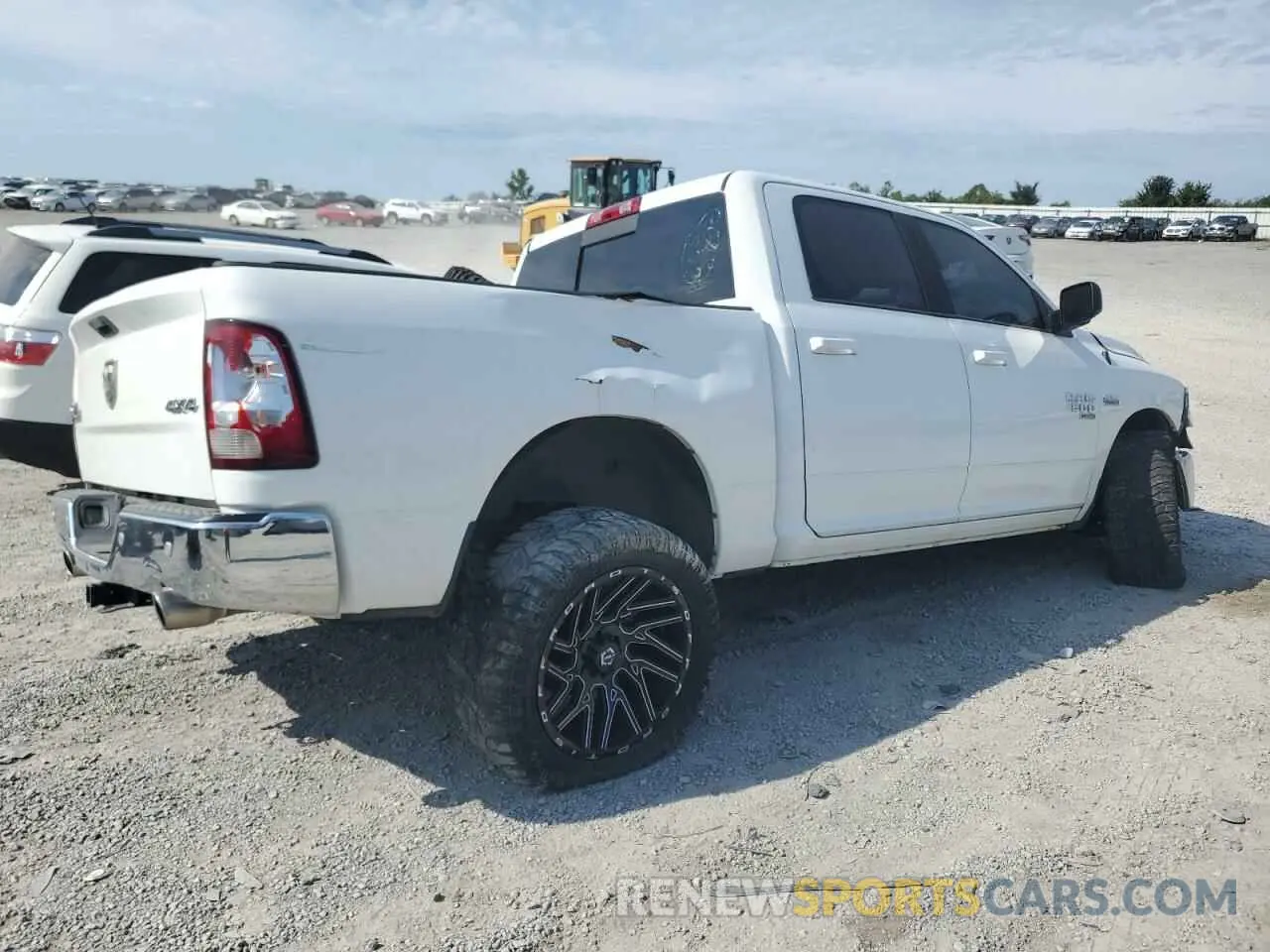 3 Фотография поврежденного автомобиля 1C6RR7LT1KS549880 RAM 1500 2019