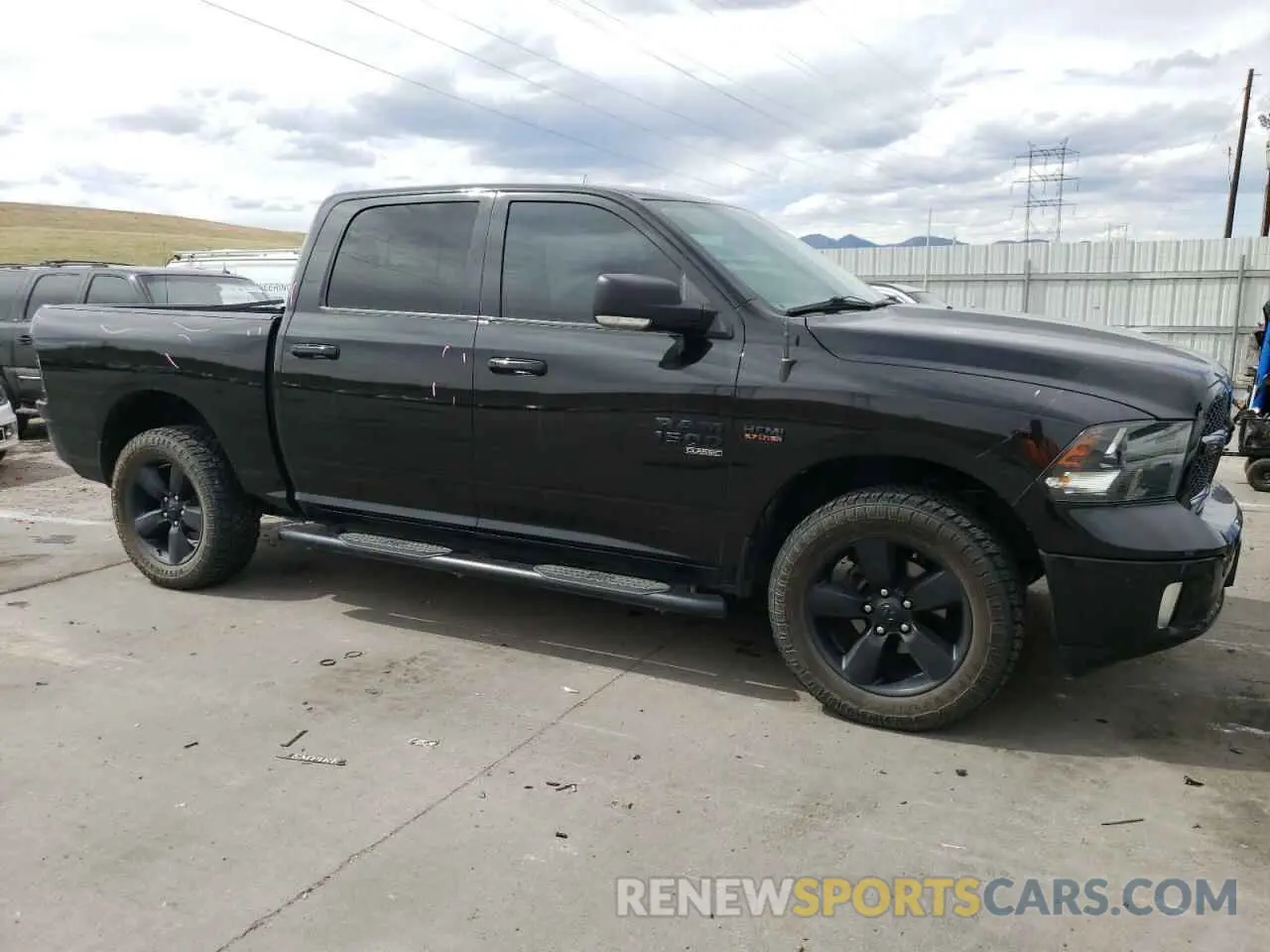 4 Фотография поврежденного автомобиля 1C6RR7LT3KS569323 RAM 1500 2019