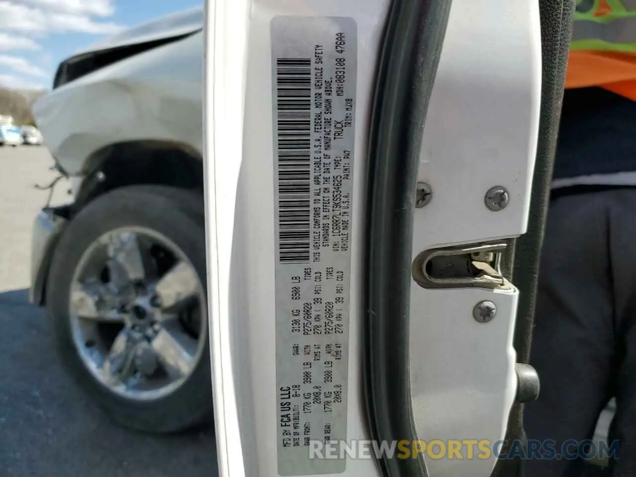 15 Photograph of a damaged car 1C6RR7LT9KS534625 RAM 1500 2019
