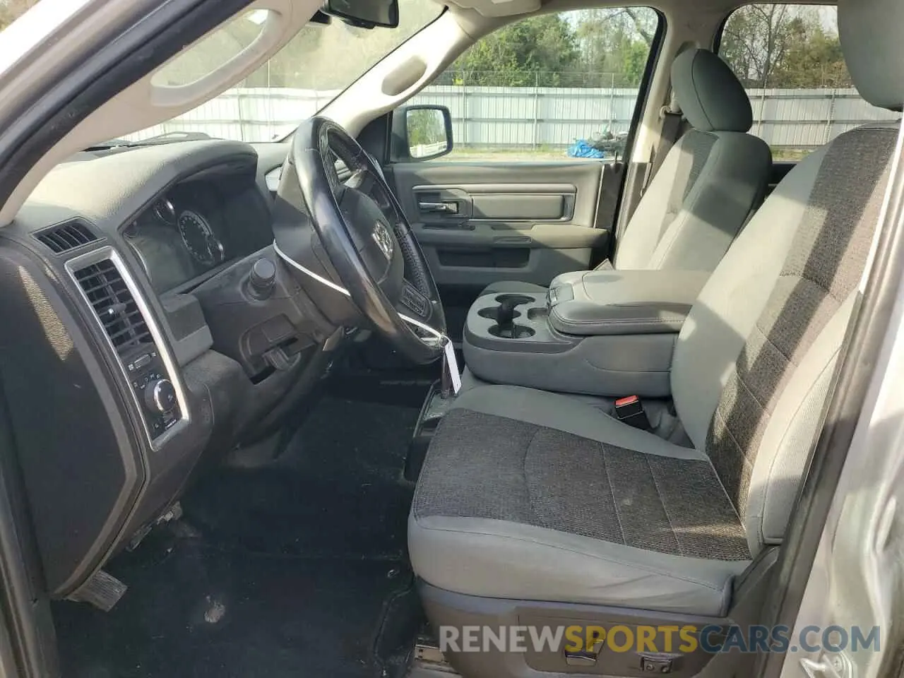 7 Photograph of a damaged car 1C6RR7TT2KS658669 RAM 1500 2019