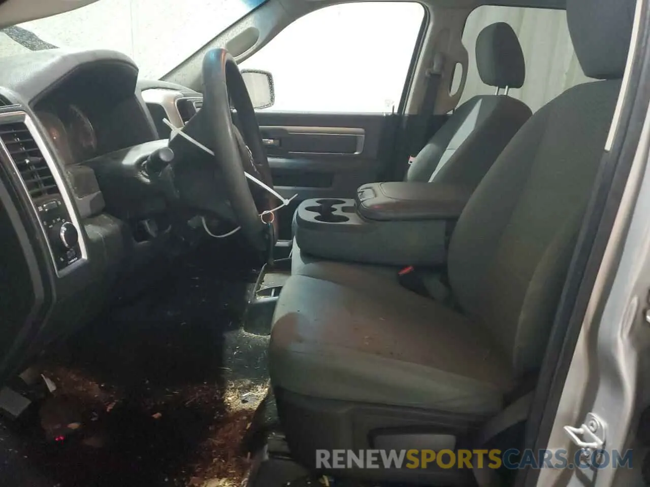 7 Photograph of a damaged car 1C6RR7TT6KS567534 RAM 1500 2019
