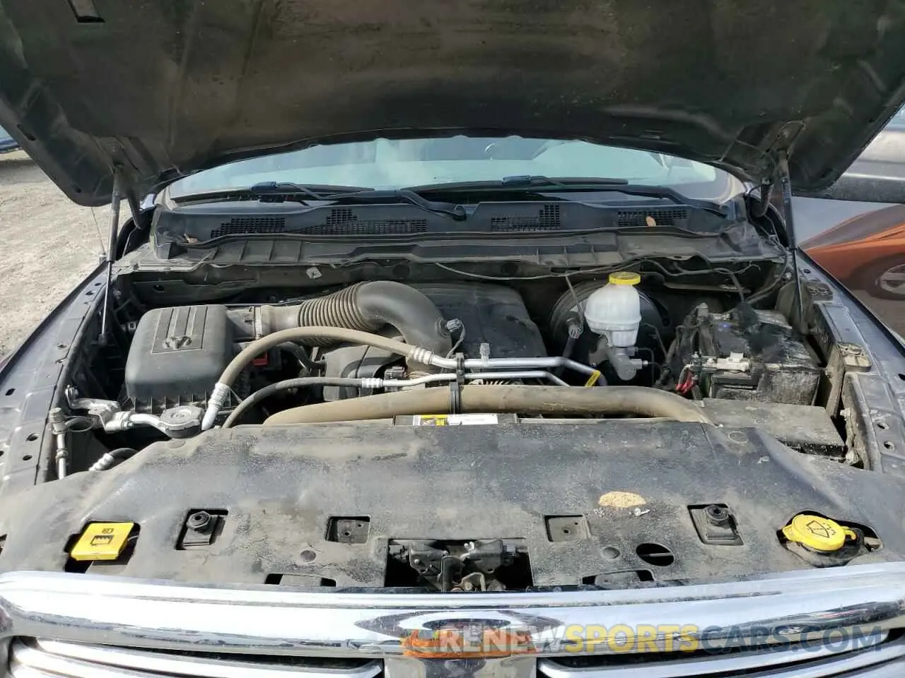 11 Фотография поврежденного автомобиля 1C6RR7TT9KS556849 RAM 1500 2019
