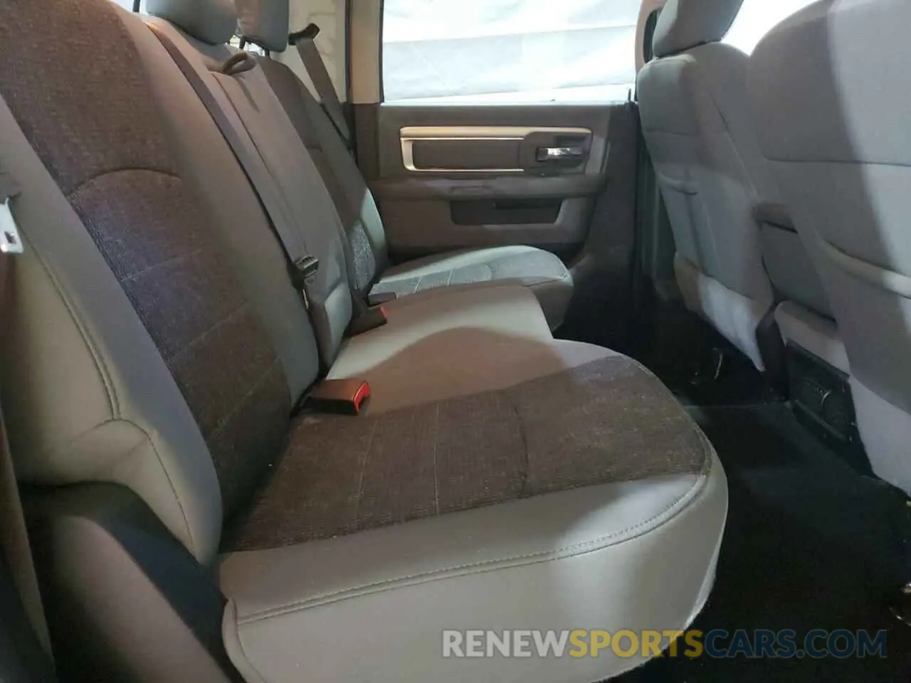 11 Photograph of a damaged car 1C6RR7TT9KS671208 RAM 1500 2019