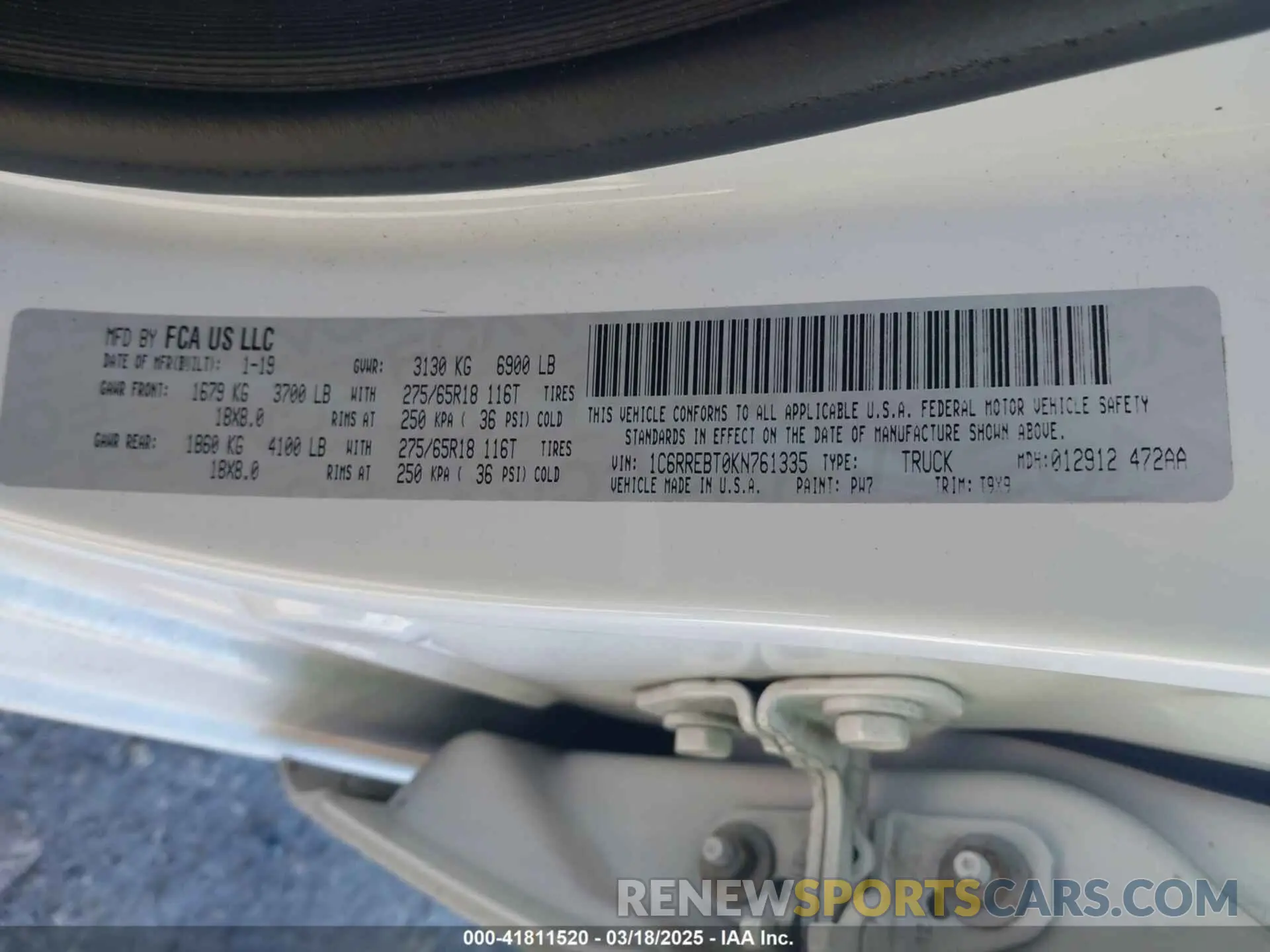 9 Фотография поврежденного автомобиля 1C6RREBT0KN761335 RAM 1500 2019