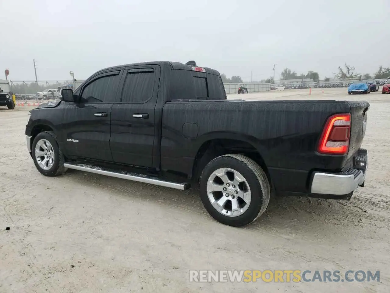 2 Фотография поврежденного автомобиля 1C6RREBT1KN601447 RAM 1500 2019