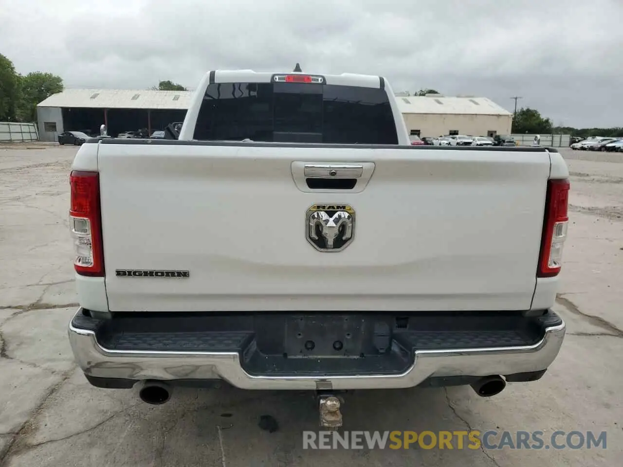 6 Photograph of a damaged car 1C6RREBT1KN666072 RAM 1500 2019