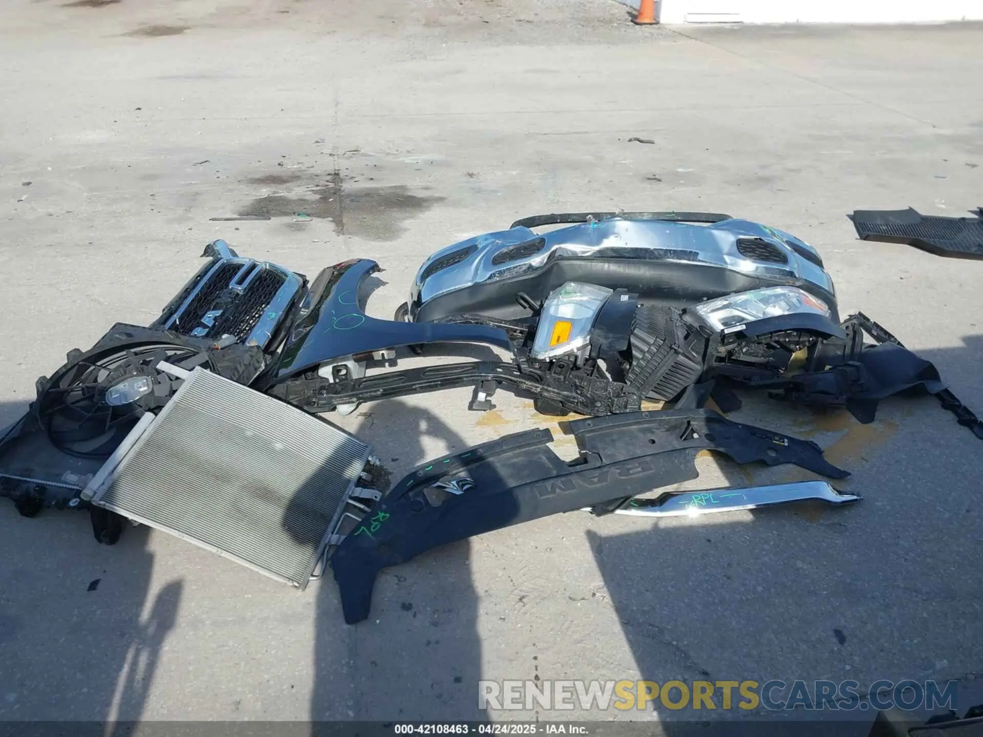 12 Photograph of a damaged car 1C6RRECT2KN614786 RAM 1500 2019