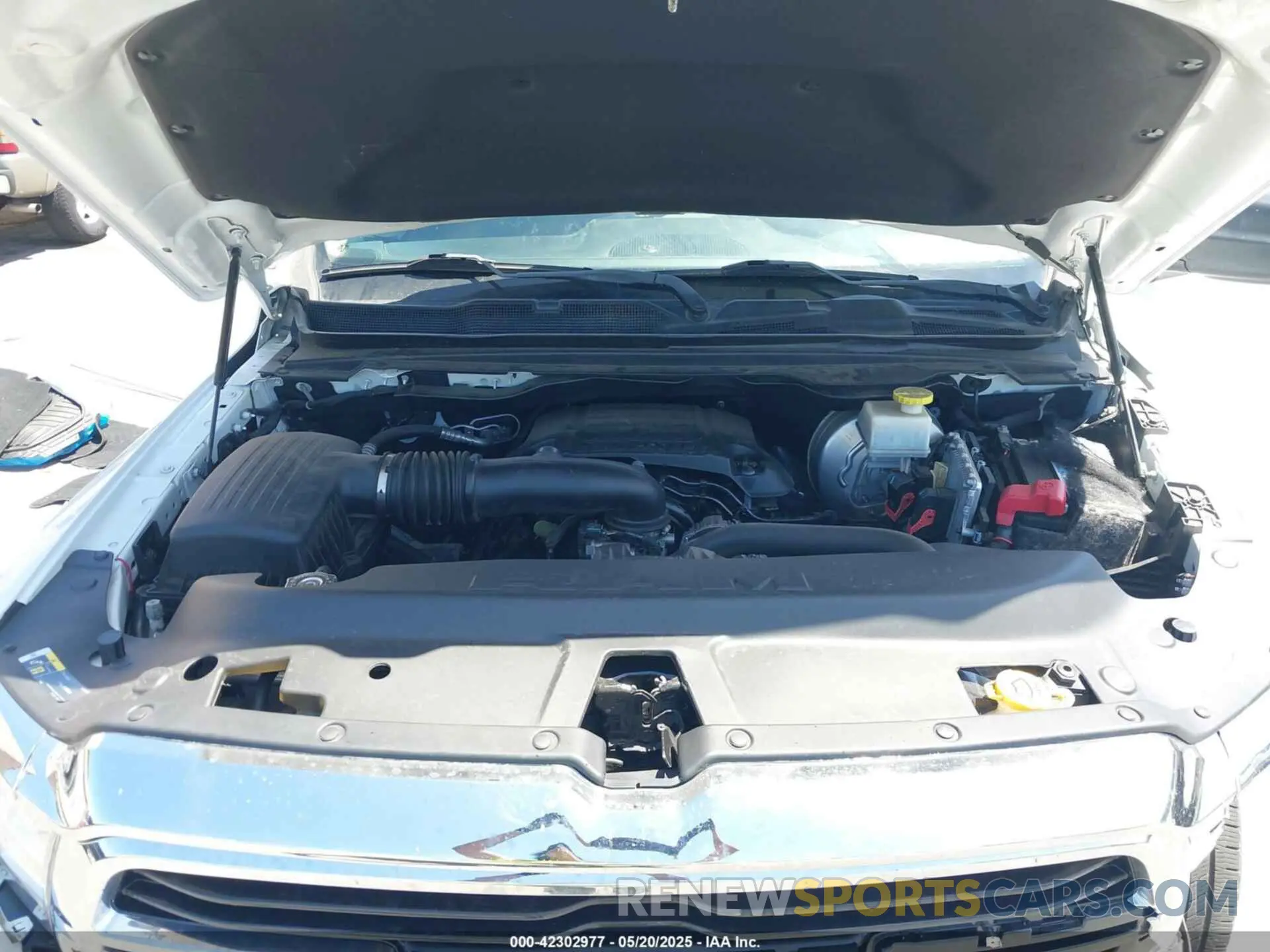 10 Фотография поврежденного автомобиля 1C6RRECT6KN884457 RAM 1500 2019