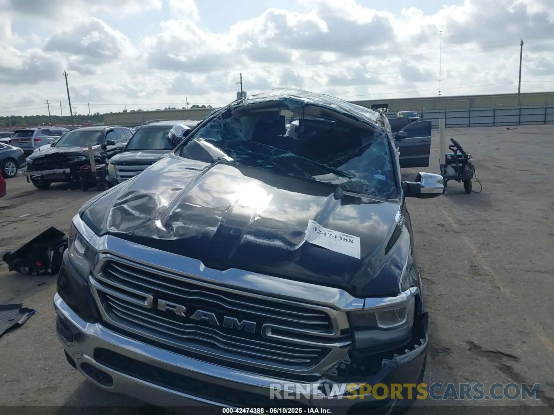 6 Photograph of a damaged car 1C6RREDT7KN860280 RAM 1500 2019