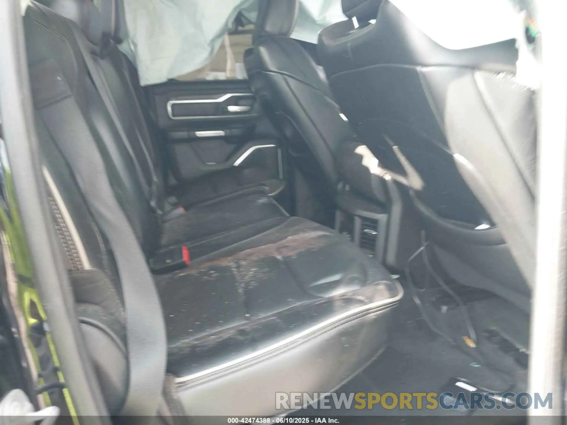 8 Photograph of a damaged car 1C6RREDT7KN860280 RAM 1500 2019