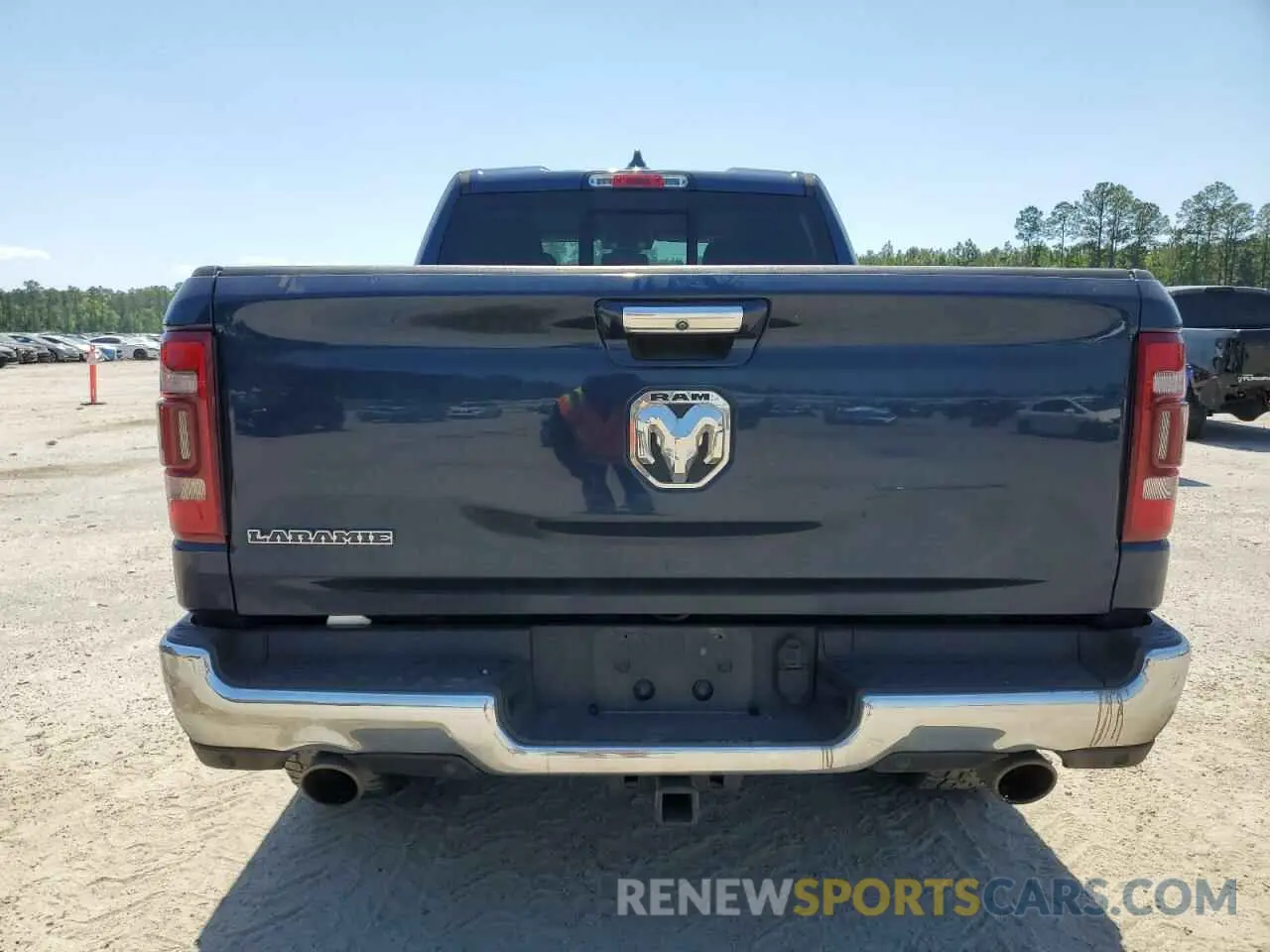 6 Photograph of a damaged car 1C6RREDT8KN769499 RAM 1500 2019