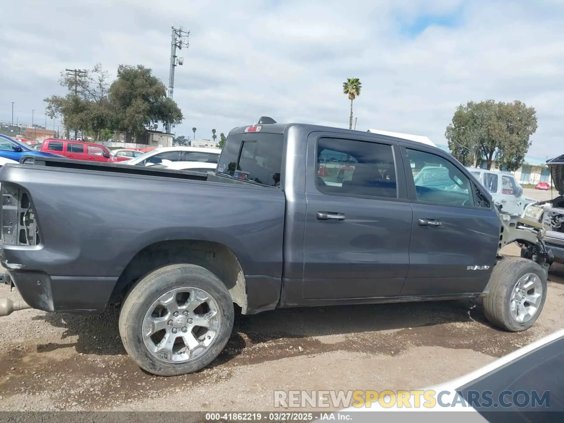 12 Photograph of a damaged car 1C6RREFT3KN601556 RAM 1500 2019