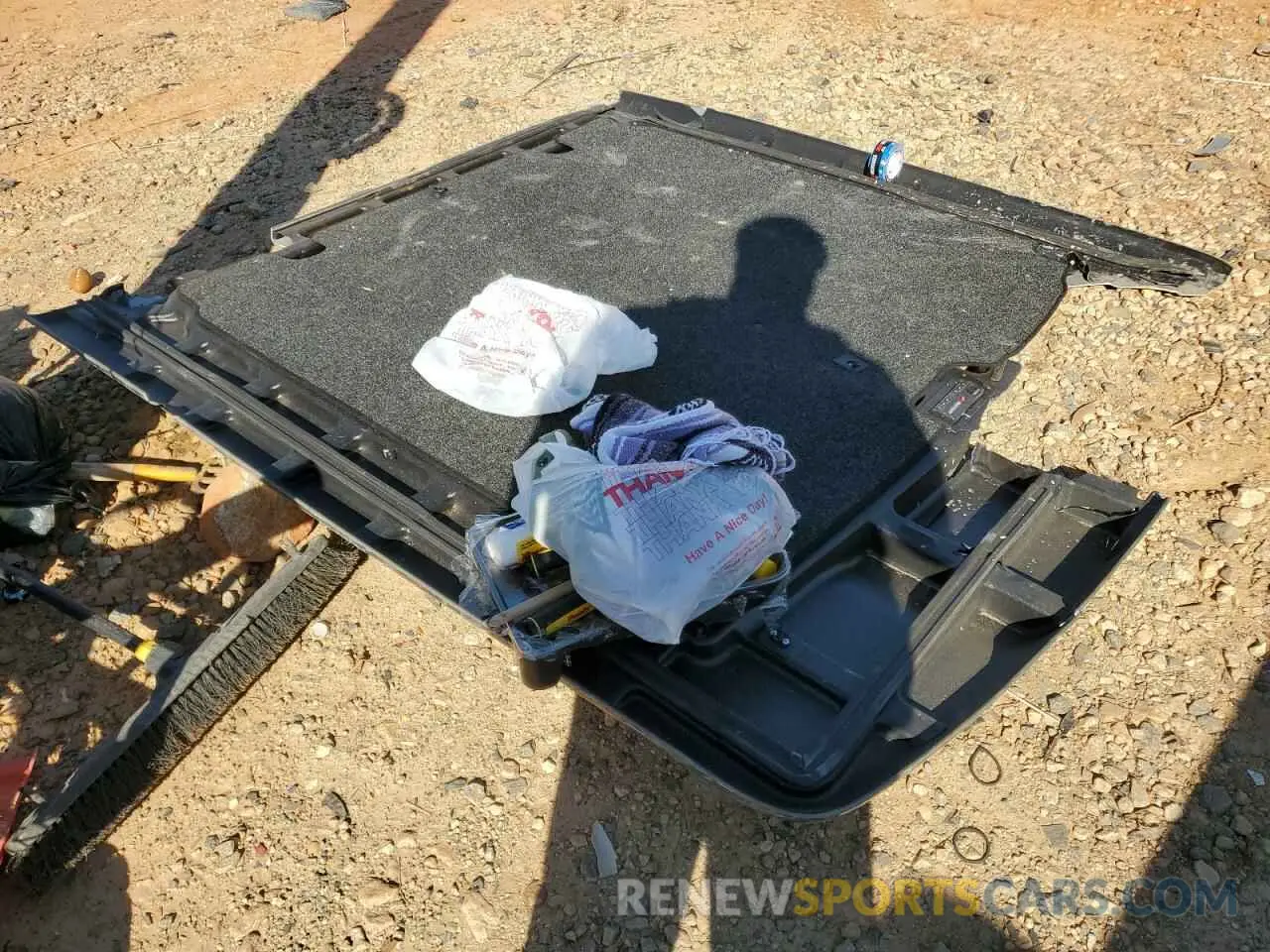 12 Photograph of a damaged car 1C6RREFT3KN828147 RAM 1500 2019