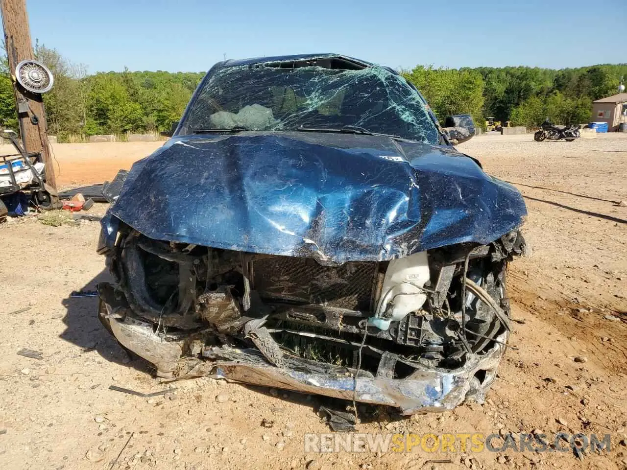 5 Photograph of a damaged car 1C6RREFT3KN828147 RAM 1500 2019