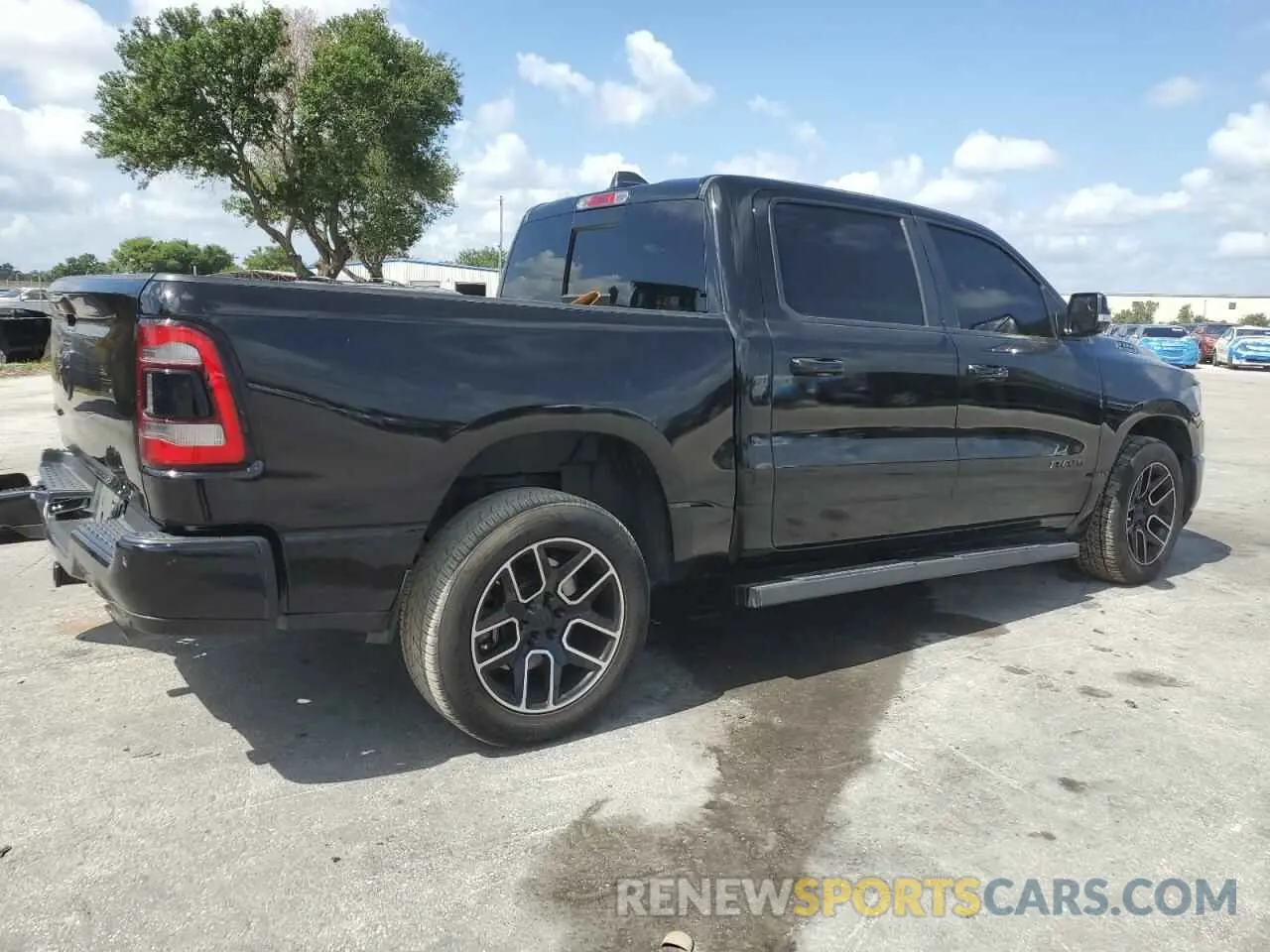 3 Photograph of a damaged car 1C6RREFT5KN639838 RAM 1500 2019