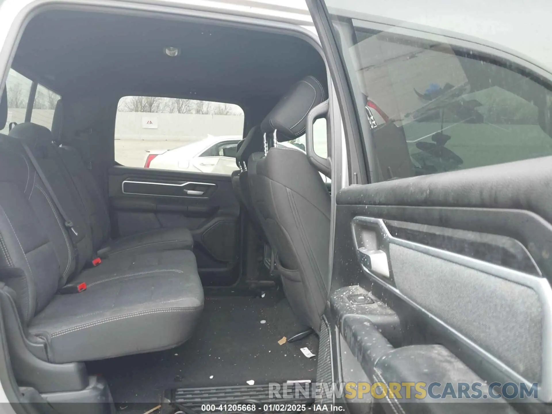 8 Фотография поврежденного автомобиля 1C6RREFT5KN891217 RAM 1500 2019