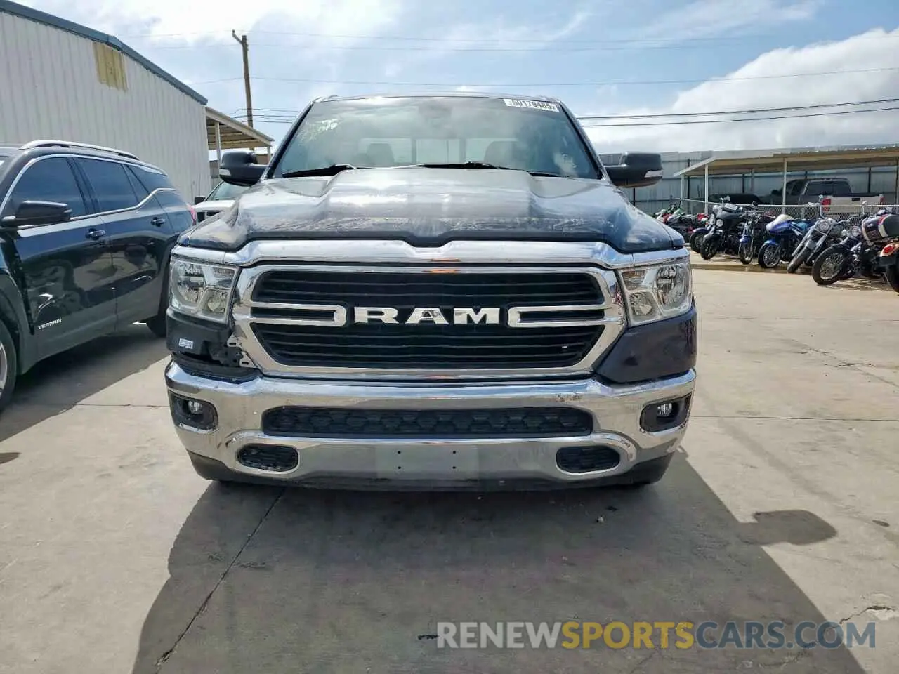 5 Photograph of a damaged car 1C6RREFT6KN828966 RAM 1500 2019