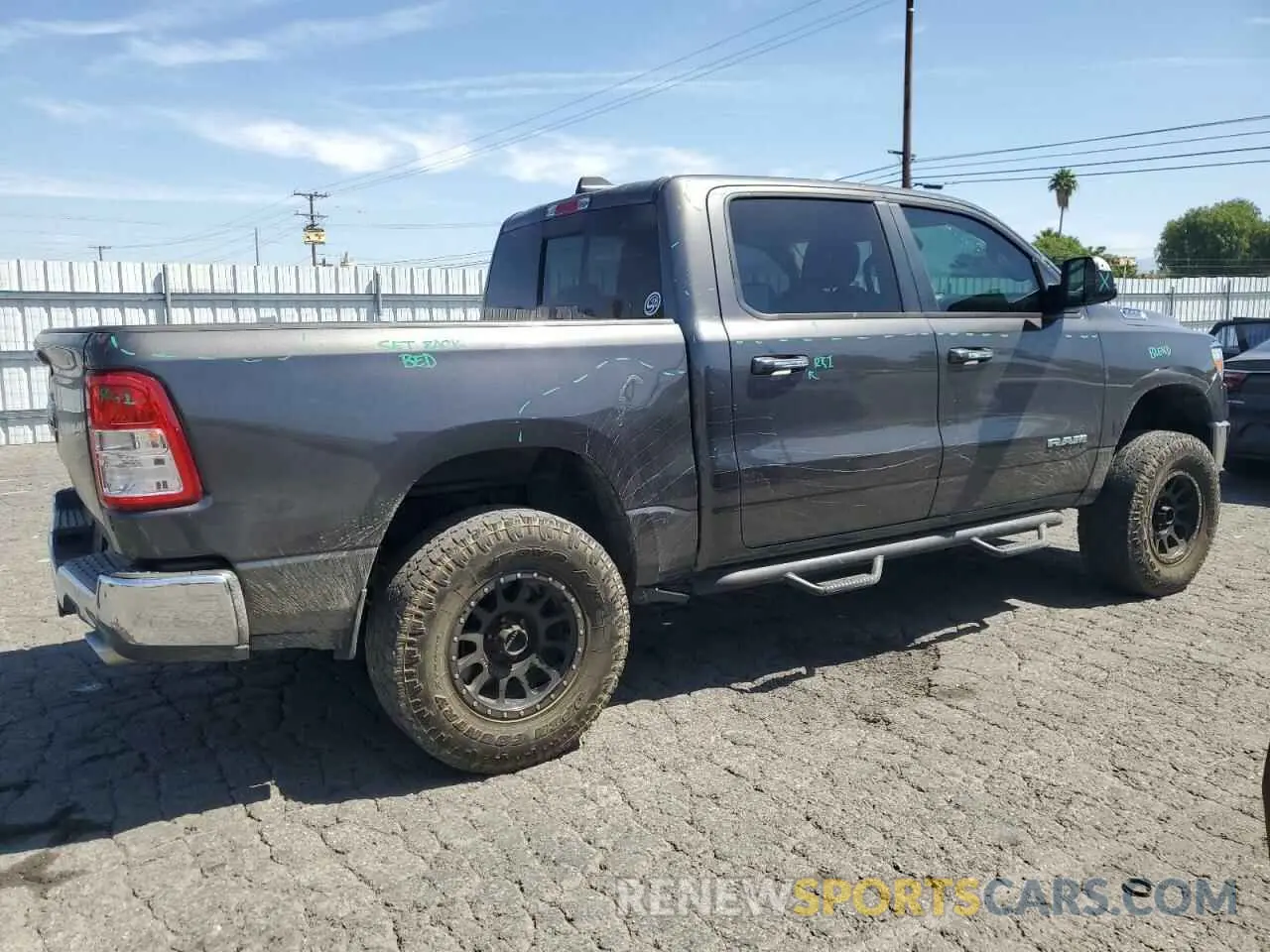 3 Photograph of a damaged car 1C6RREFT7KN650890 RAM 1500 2019