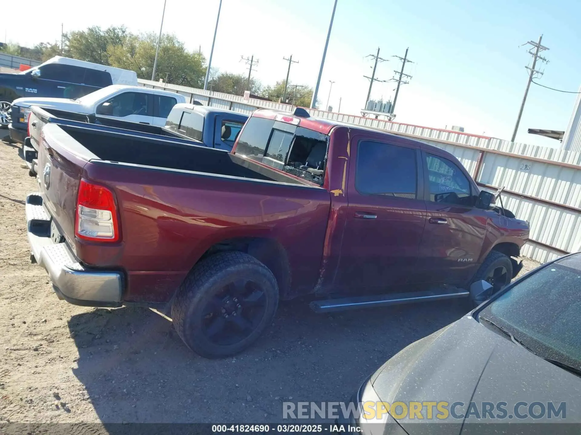 14 Фотография поврежденного автомобиля 1C6RREFT7KN828779 RAM 1500 2019
