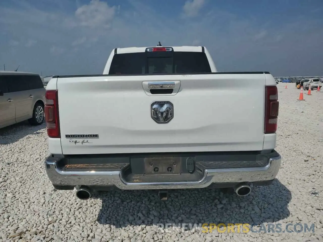 6 Photograph of a damaged car 1C6RREFT8KN527101 RAM 1500 2019