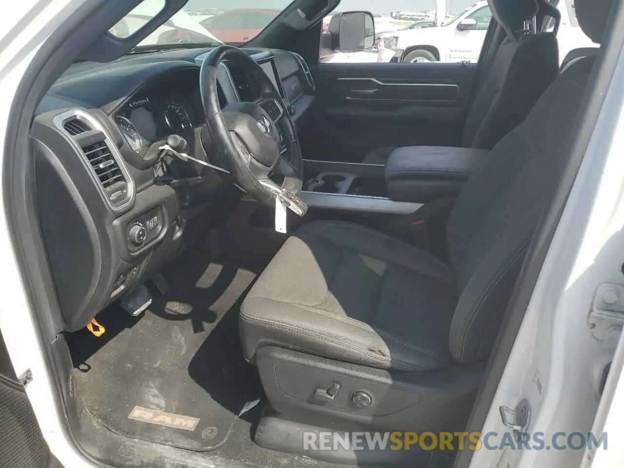 7 Photograph of a damaged car 1C6RREFT8KN527101 RAM 1500 2019