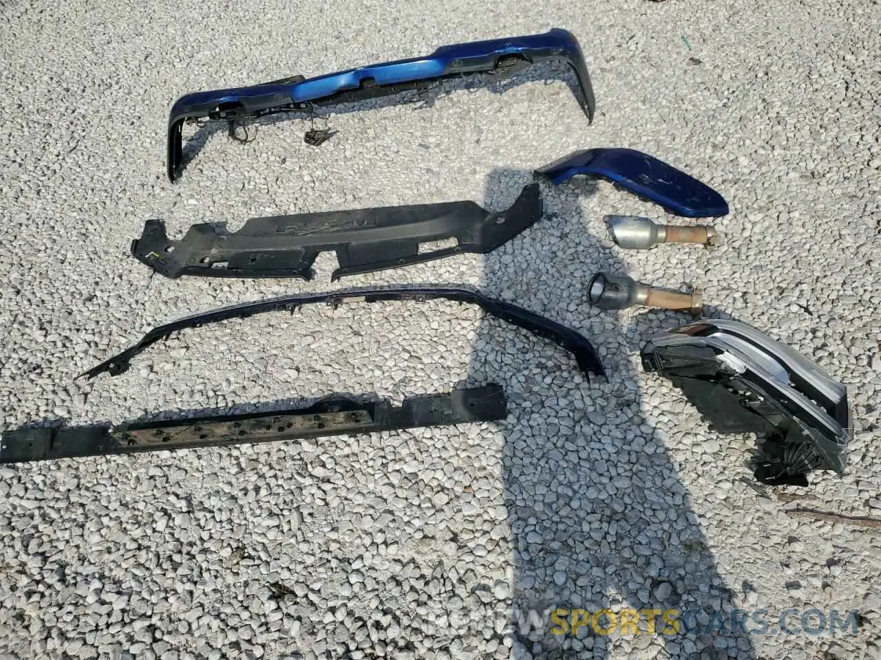 12 Photograph of a damaged car 1C6RREFT9KN616420 RAM 1500 2019