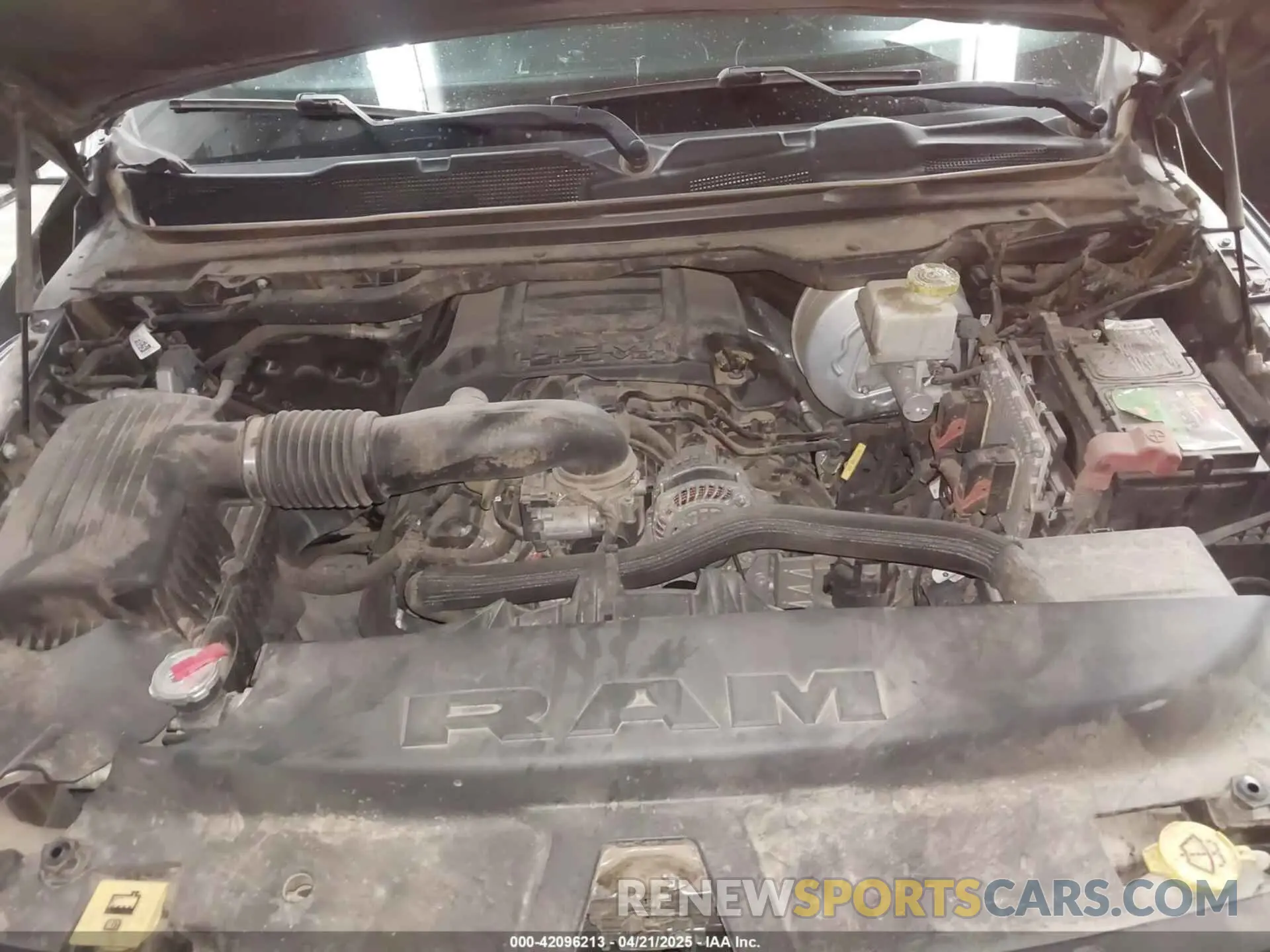 10 Photograph of a damaged car 1C6RREFTXKN596646 RAM 1500 2019