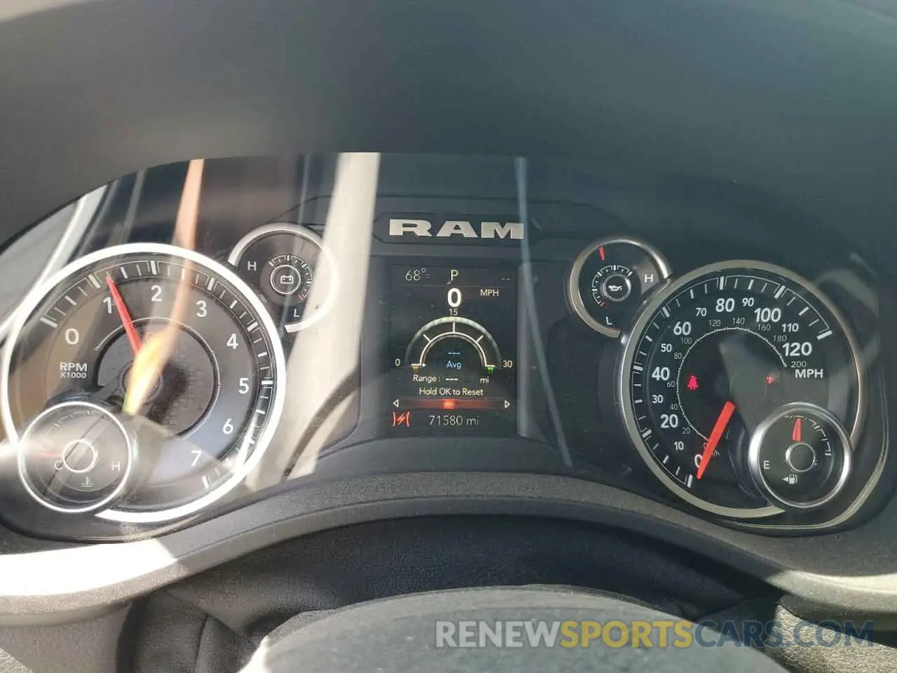 9 Фотография поврежденного автомобиля 1C6RREFTXKN650995 RAM 1500 2019