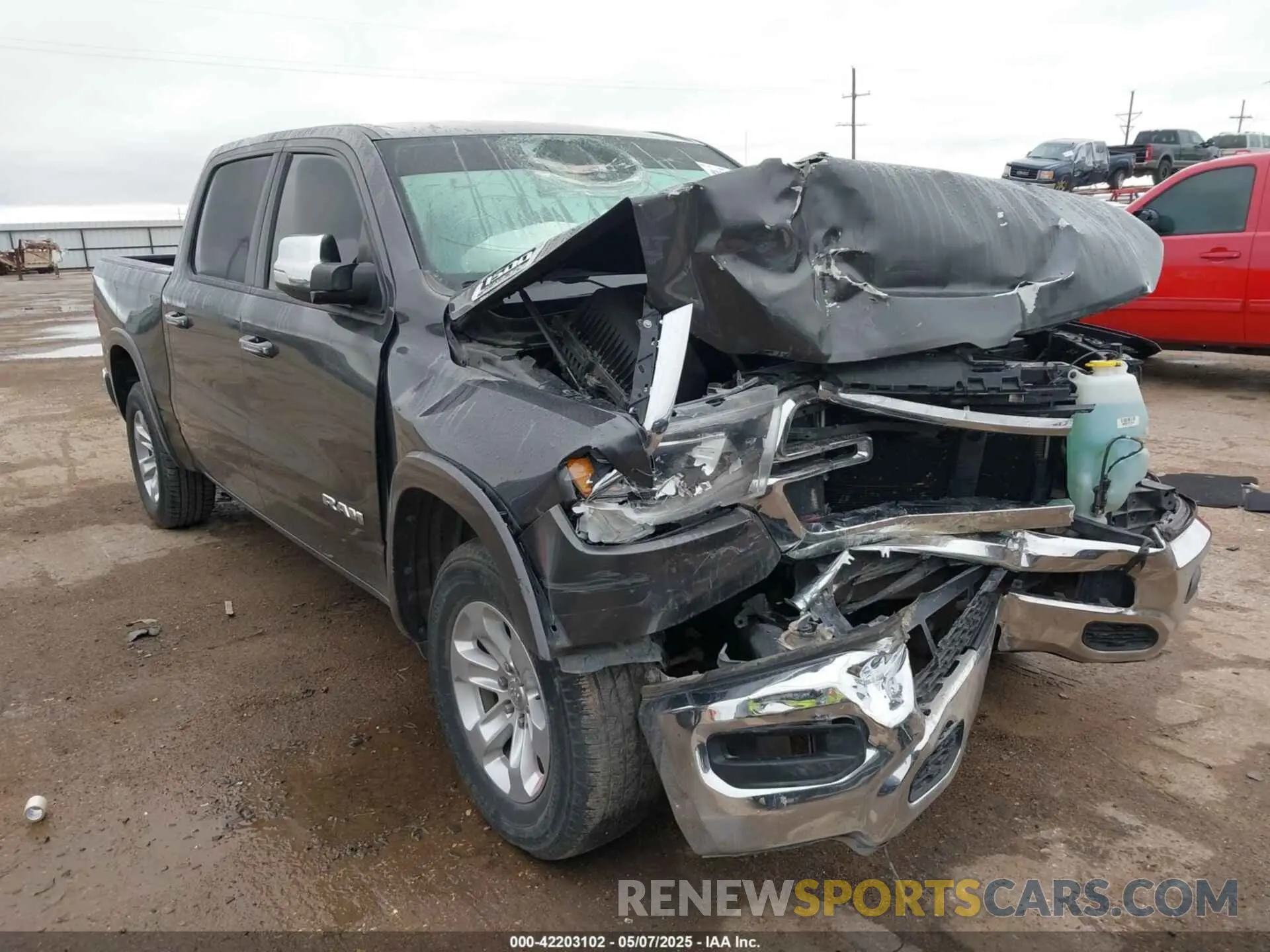 1 Photograph of a damaged car 1C6RREJT2KN635625 RAM 1500 2019