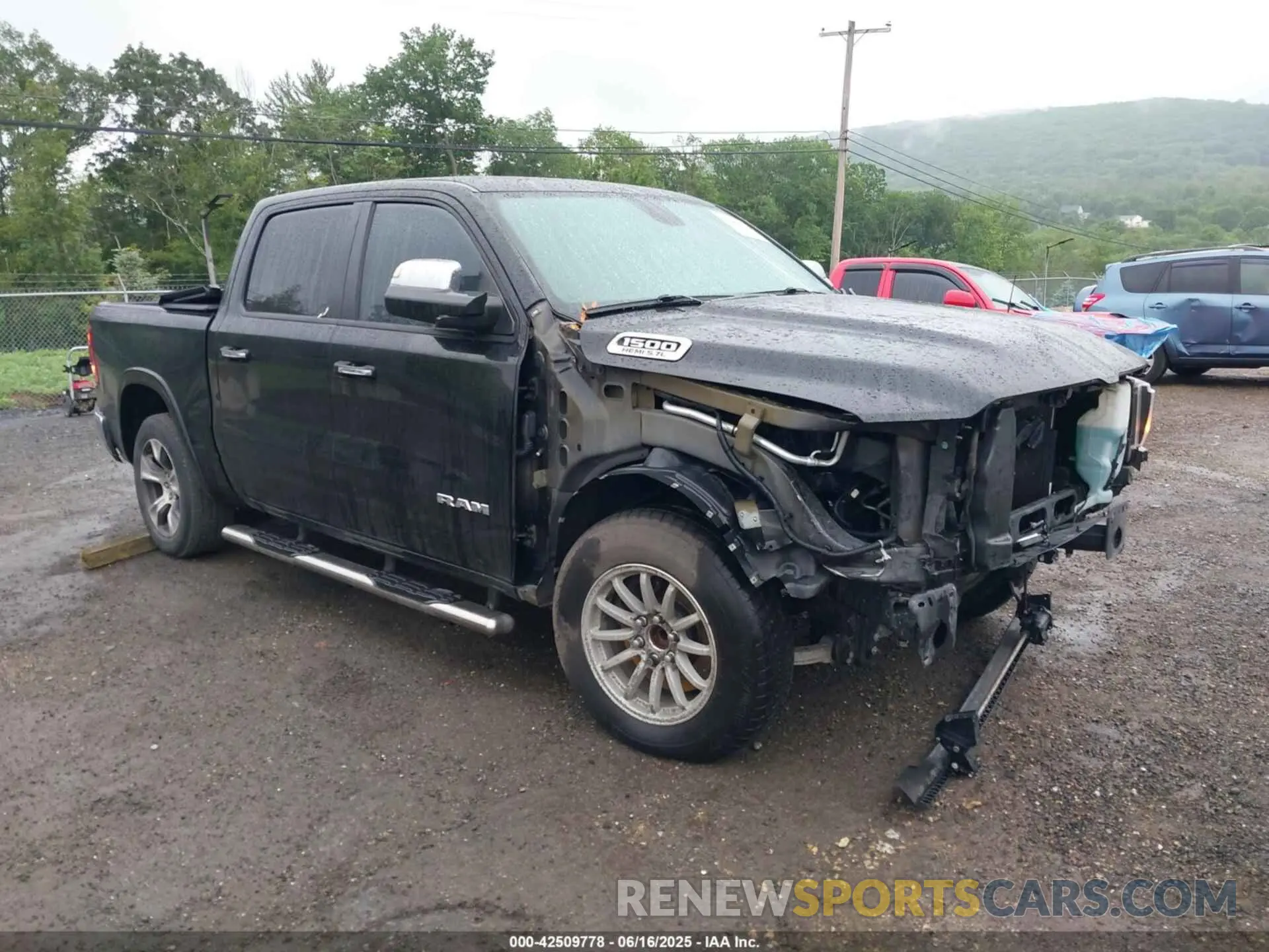1 Photograph of a damaged car 1C6RREJT3KN502713 RAM 1500 2019