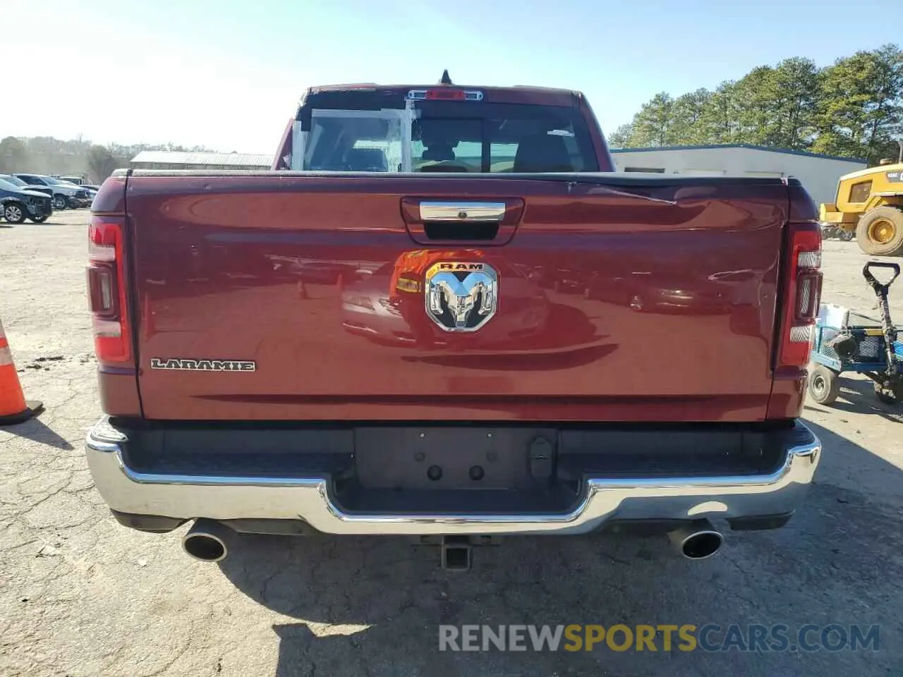6 Photograph of a damaged car 1C6RREJT3KN844646 RAM 1500 2019