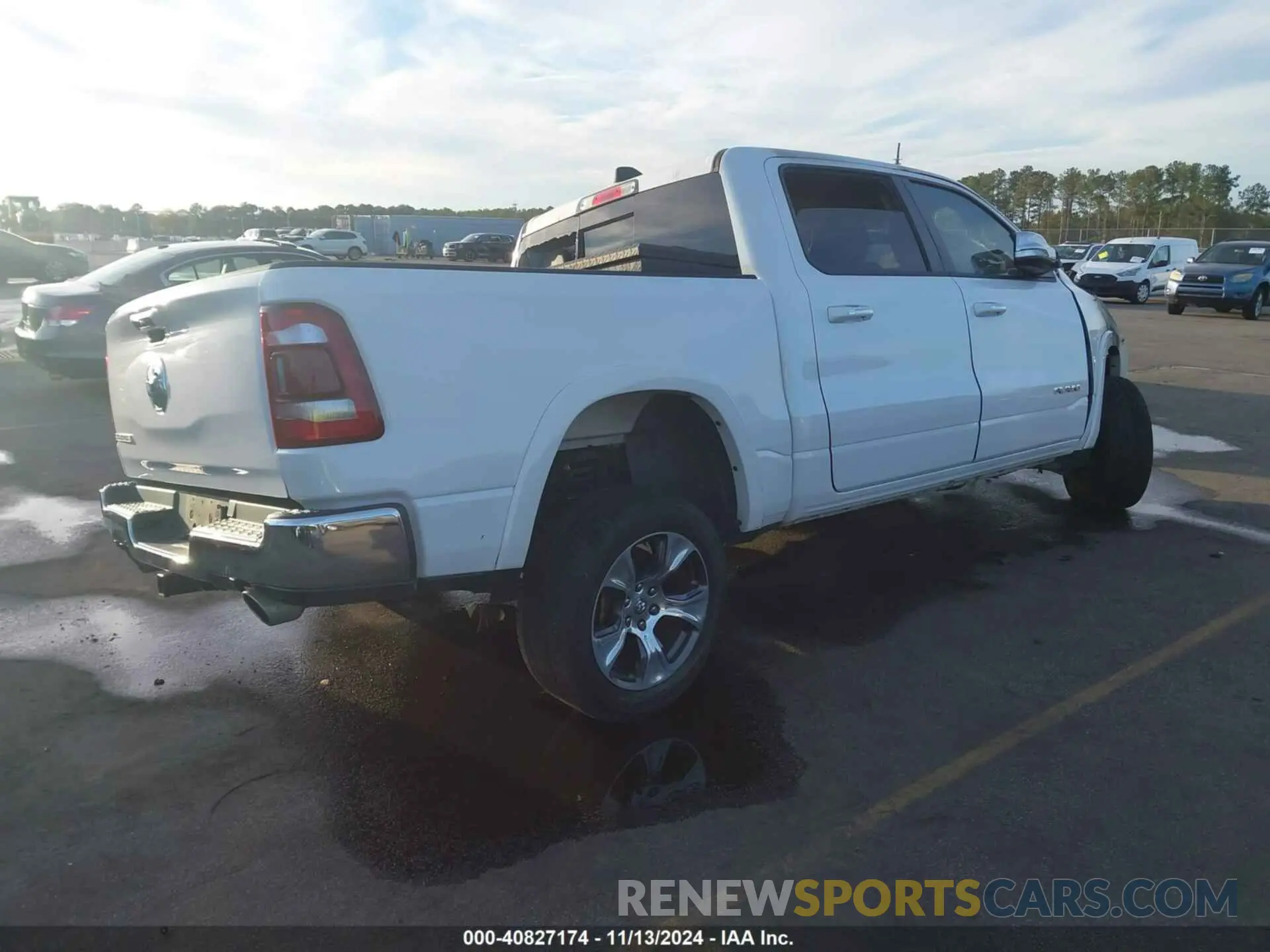 4 Photograph of a damaged car 1C6RREJT3KN912721 RAM 1500 2019