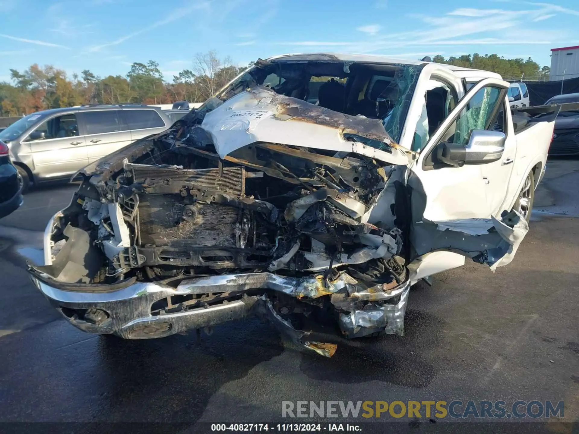 6 Photograph of a damaged car 1C6RREJT3KN912721 RAM 1500 2019