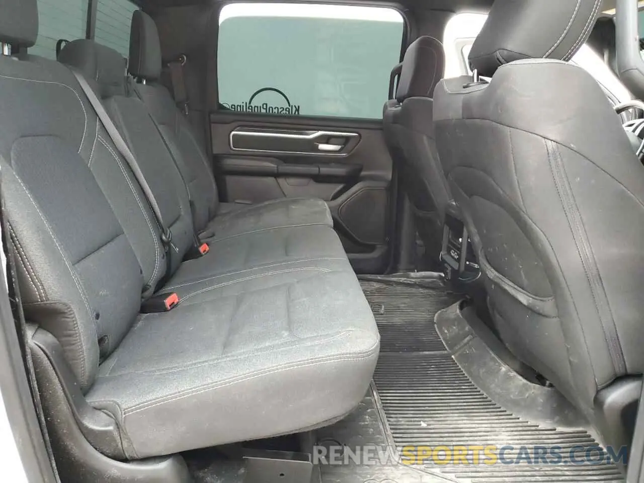 10 Photograph of a damaged car 1C6RREMT6KN683530 RAM 1500 2019