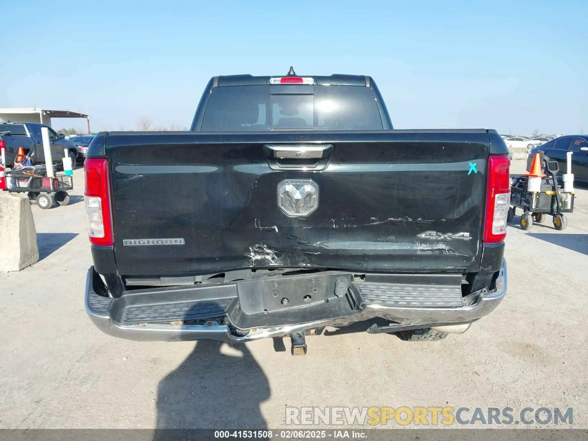 16 Photograph of a damaged car 1C6RRFBG5KN783940 RAM 1500 2019