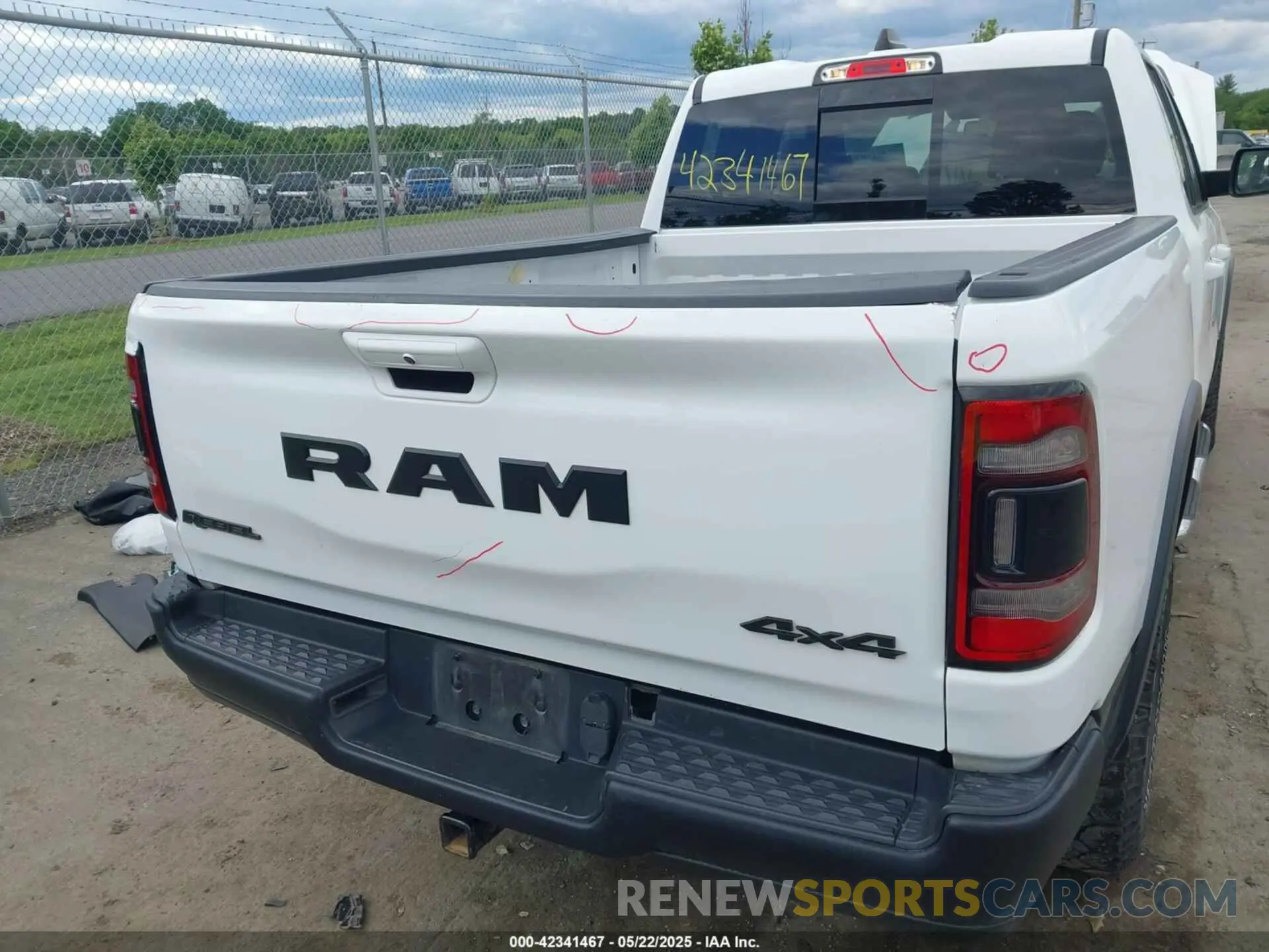 21 Photograph of a damaged car 1C6RRFEG0KN806763 RAM 1500 2019