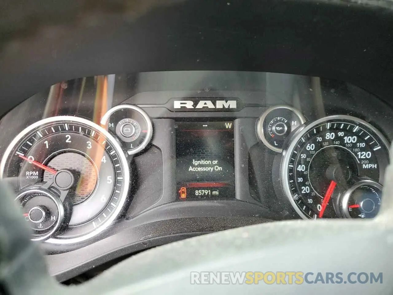9 Photograph of a damaged car 1C6RRFFG1KN675874 RAM 1500 2019