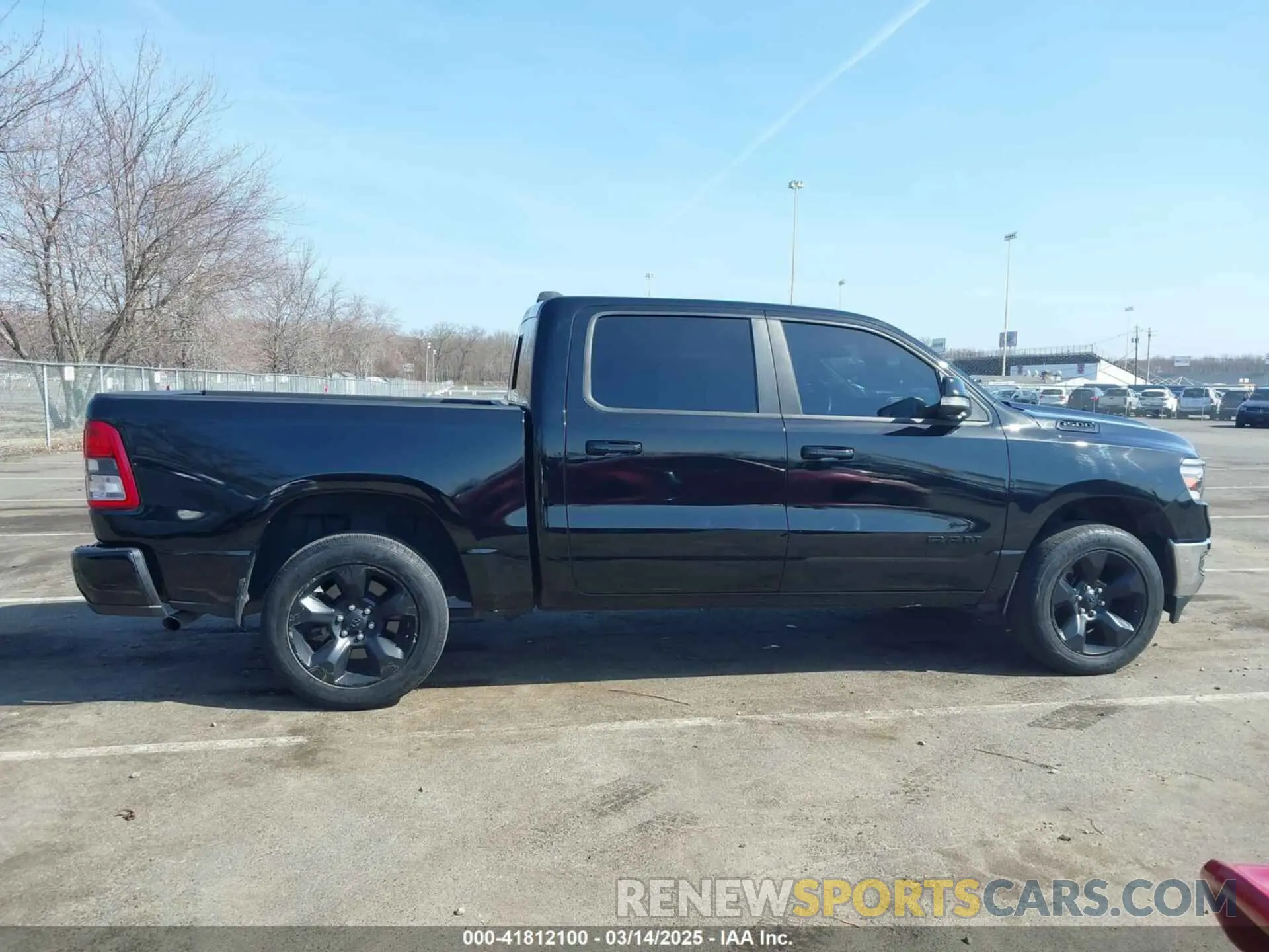 13 Photograph of a damaged car 1C6RRFFG1KN917238 RAM 1500 2019