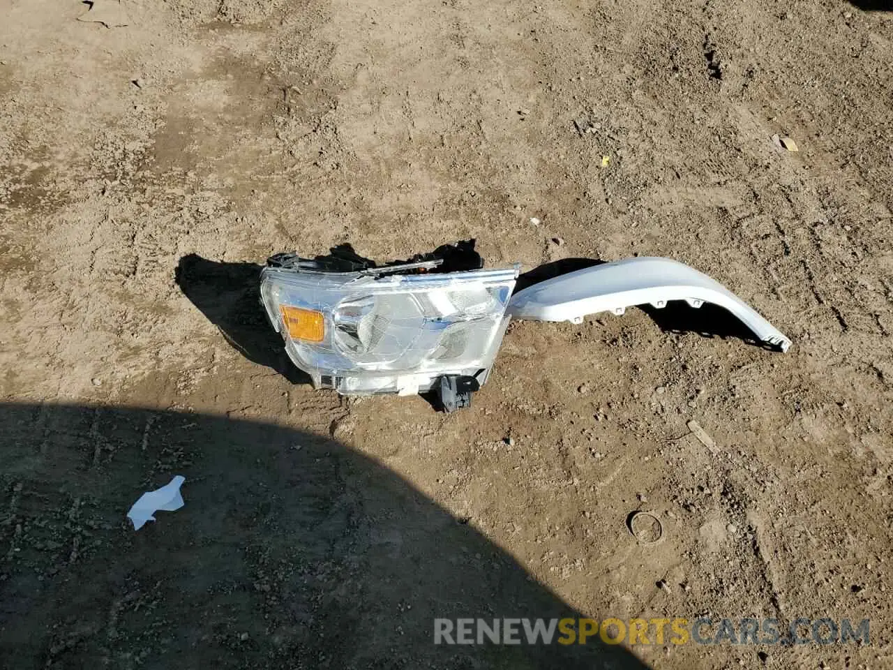 12 Photograph of a damaged car 1C6RRFFG1KN920091 RAM 1500 2019