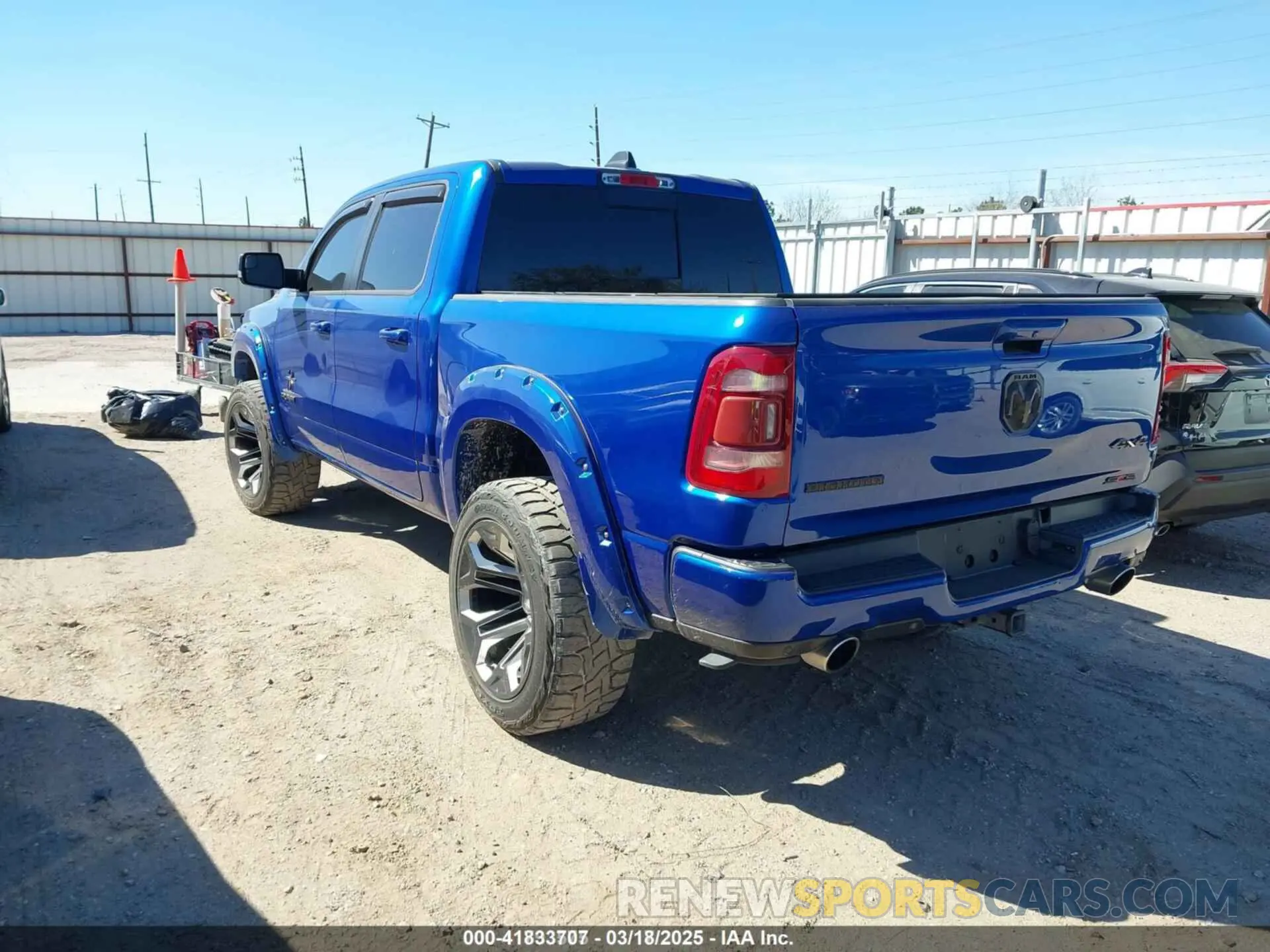 3 Photograph of a damaged car 1C6RRFFG3KN768315 RAM 1500 2019