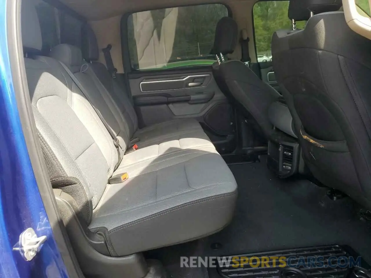 11 Photograph of a damaged car 1C6RRFFG5KN823654 RAM 1500 2019