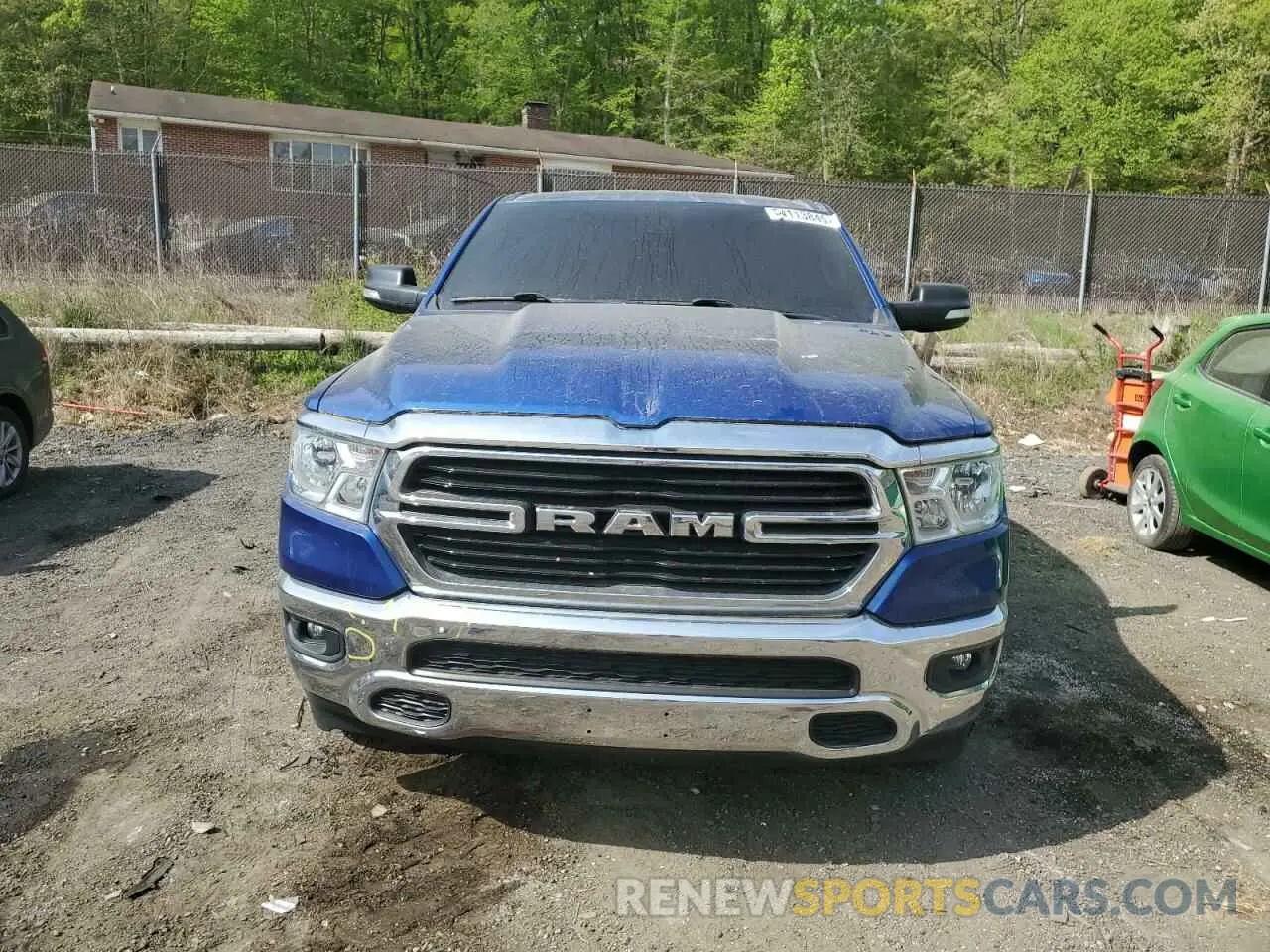 5 Photograph of a damaged car 1C6RRFFG5KN823654 RAM 1500 2019
