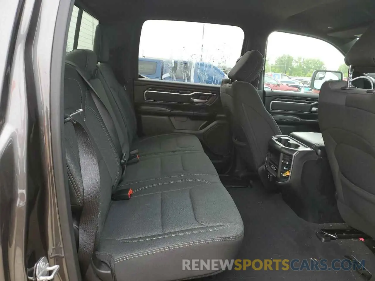 10 Photograph of a damaged car 1C6RRFFG6KN803591 RAM 1500 2019