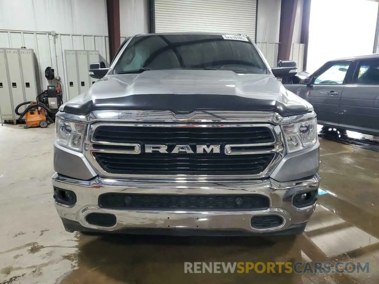 5 Photograph of a damaged car 1C6RRFFG6KN818219 RAM 1500 2019
