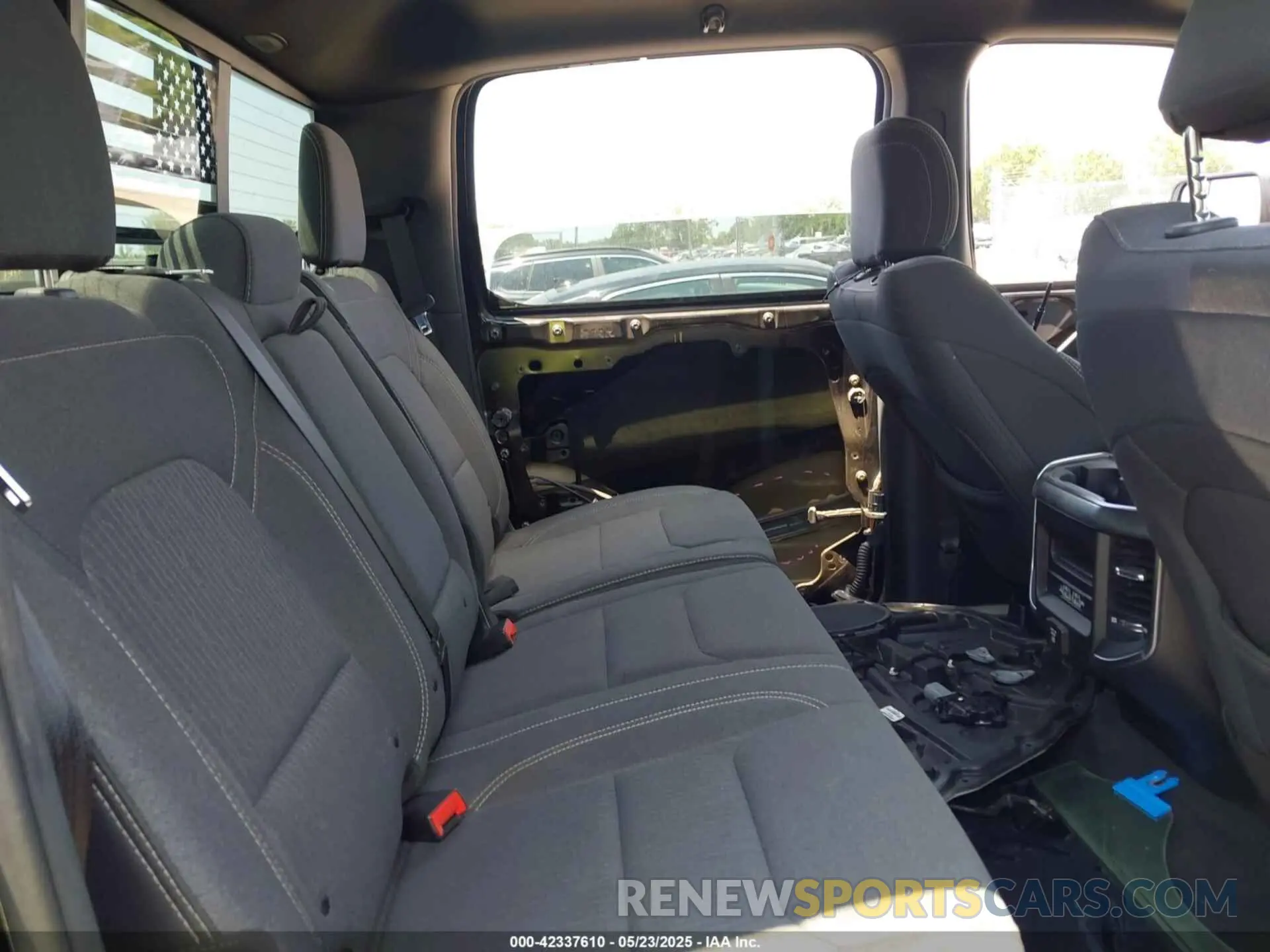 8 Фотография поврежденного автомобиля 1C6RRFFG7KN723216 RAM 1500 2019