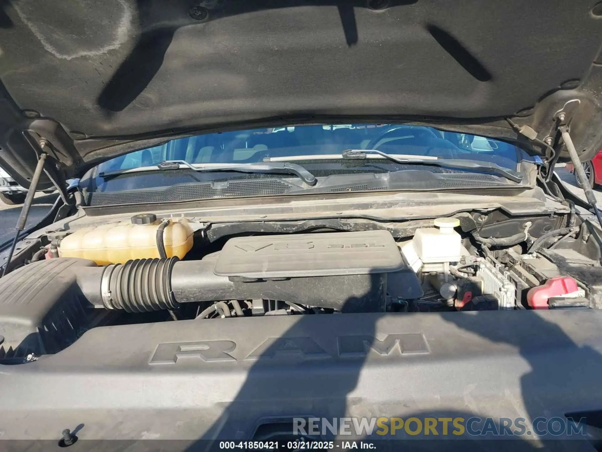 10 Photograph of a damaged car 1C6RRFFG8KN710927 RAM 1500 2019