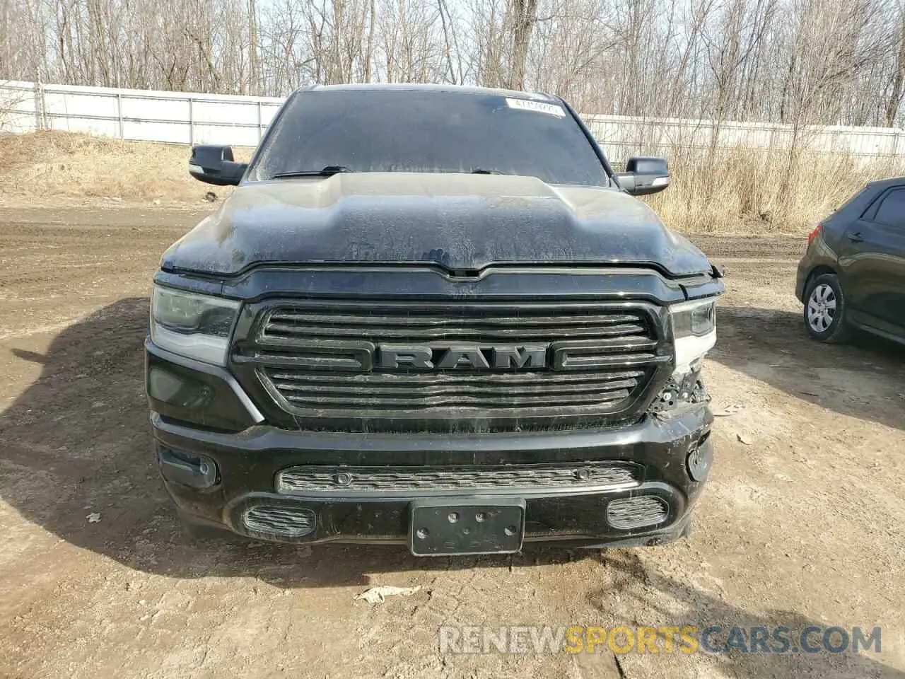 5 Photograph of a damaged car 1C6RRFFG8KN730532 RAM 1500 2019