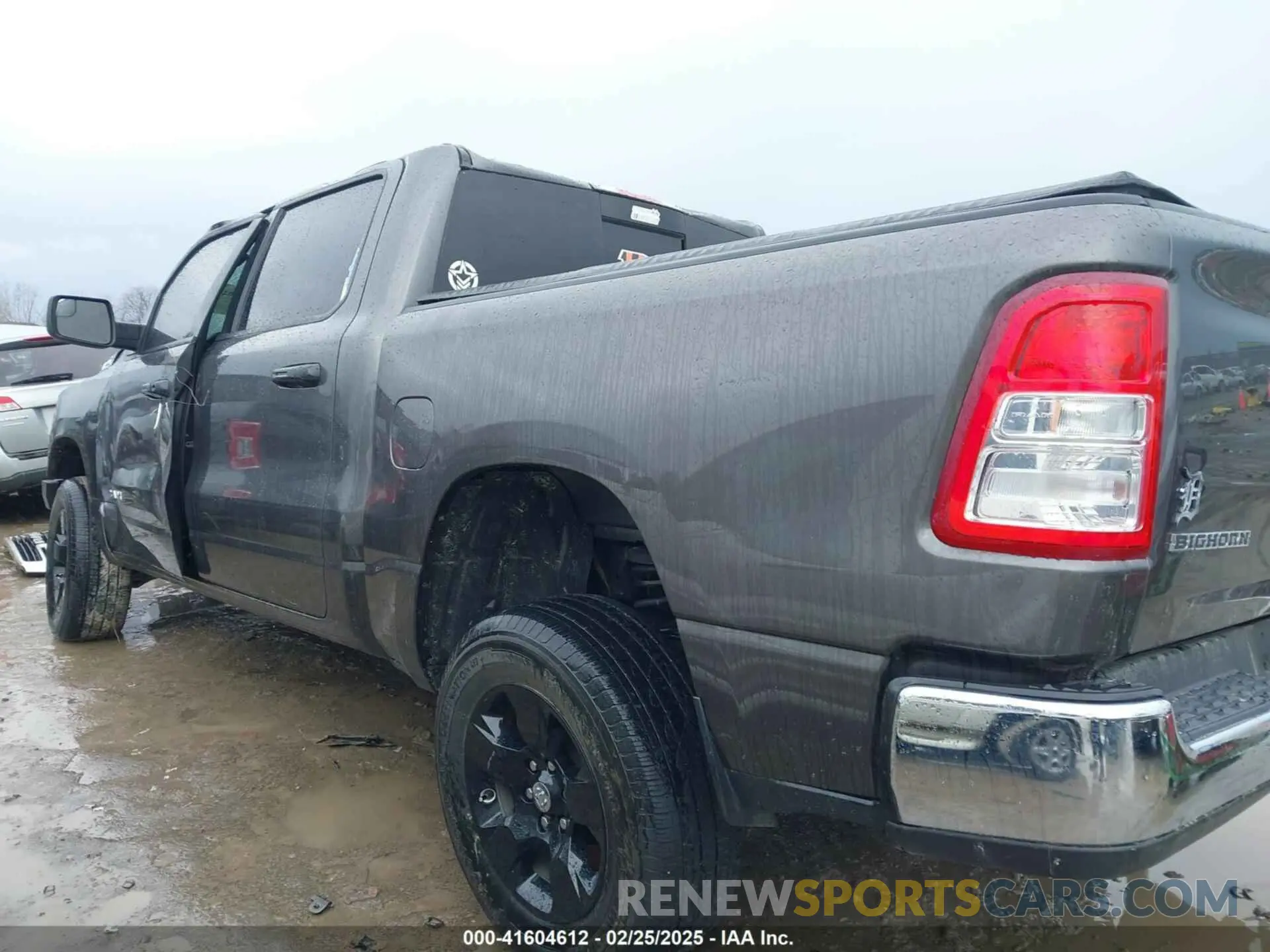 15 Photograph of a damaged car 1C6RRFFG8KN920072 RAM 1500 2019