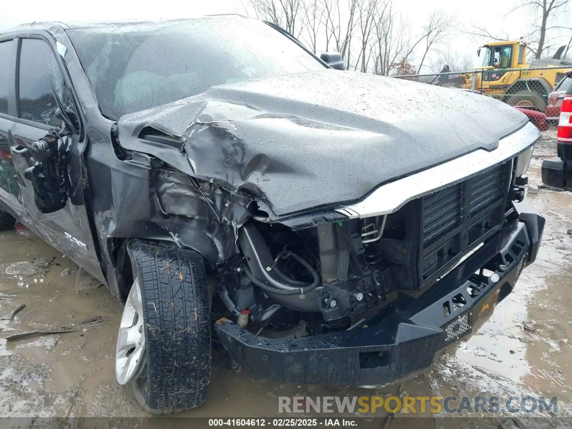 6 Photograph of a damaged car 1C6RRFFG8KN920072 RAM 1500 2019